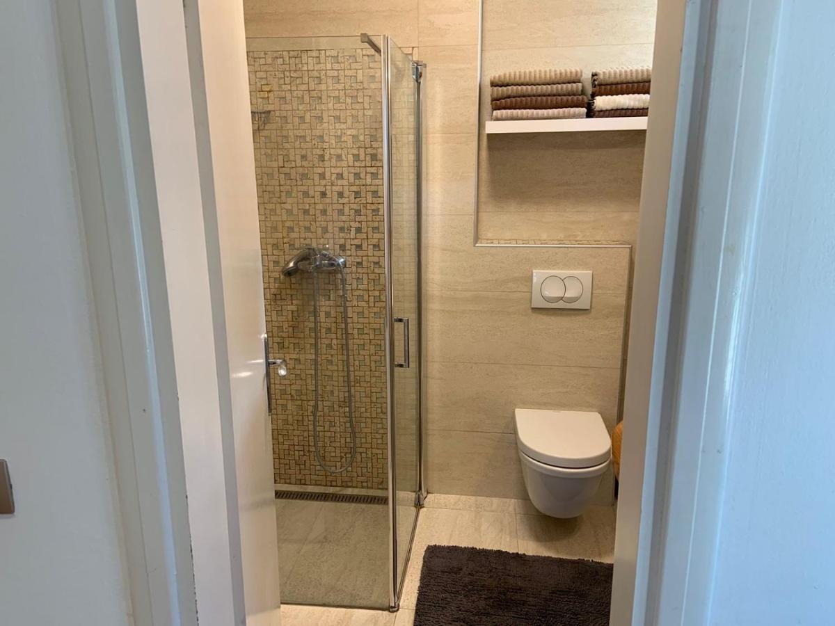Alex Apartments Budva Bagian luar foto